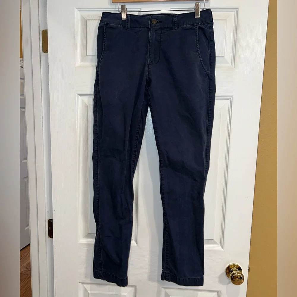 Aeropostale slim straight navel pants. Size 30X32. EUC.